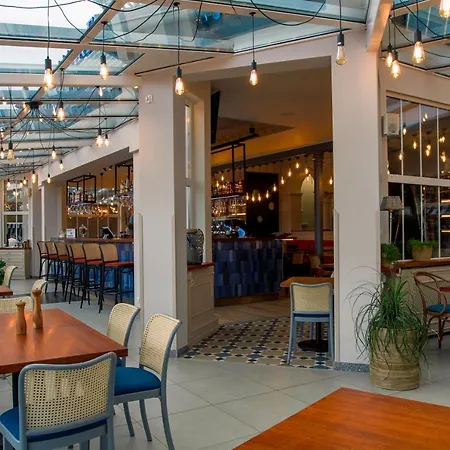 Hotel Aurora Family & Miedzyzdroje