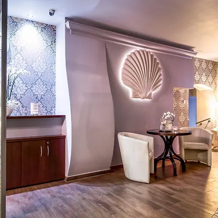 Hotell Aurora Family &