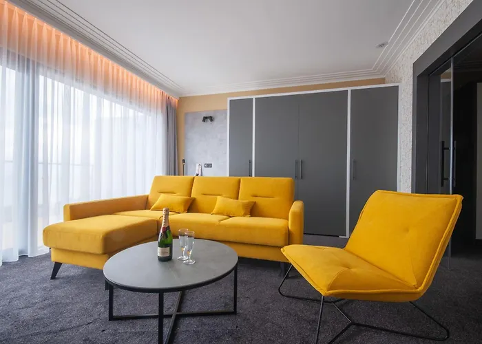 Hotel Aurora Family & 4*