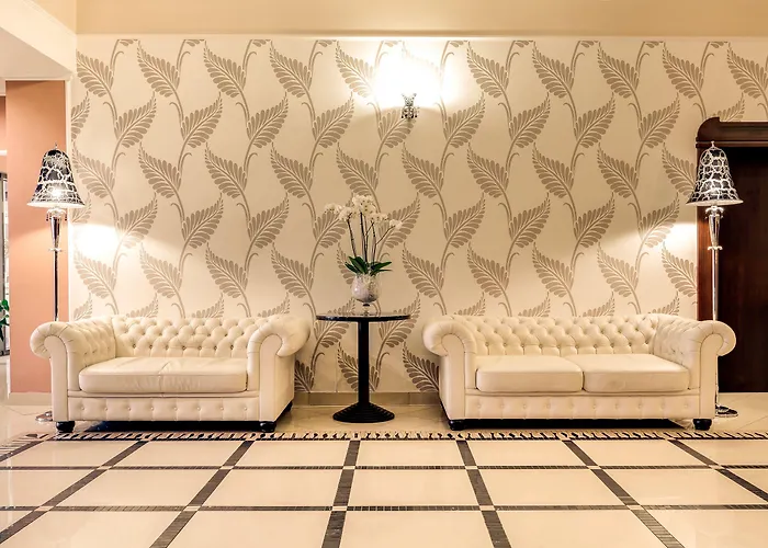 Hotel Aurora Family &