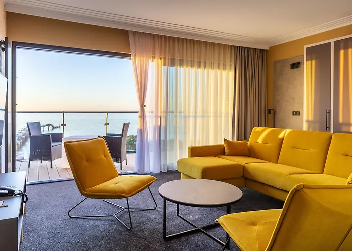 Aurora Family & Hotel 4*